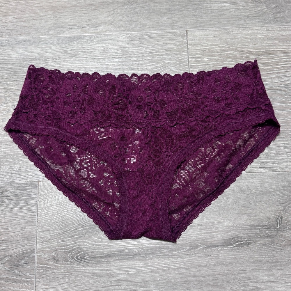 Victoria's Secret Floral Lace Hiphugger Panty Dark Purple Plum Small NWT